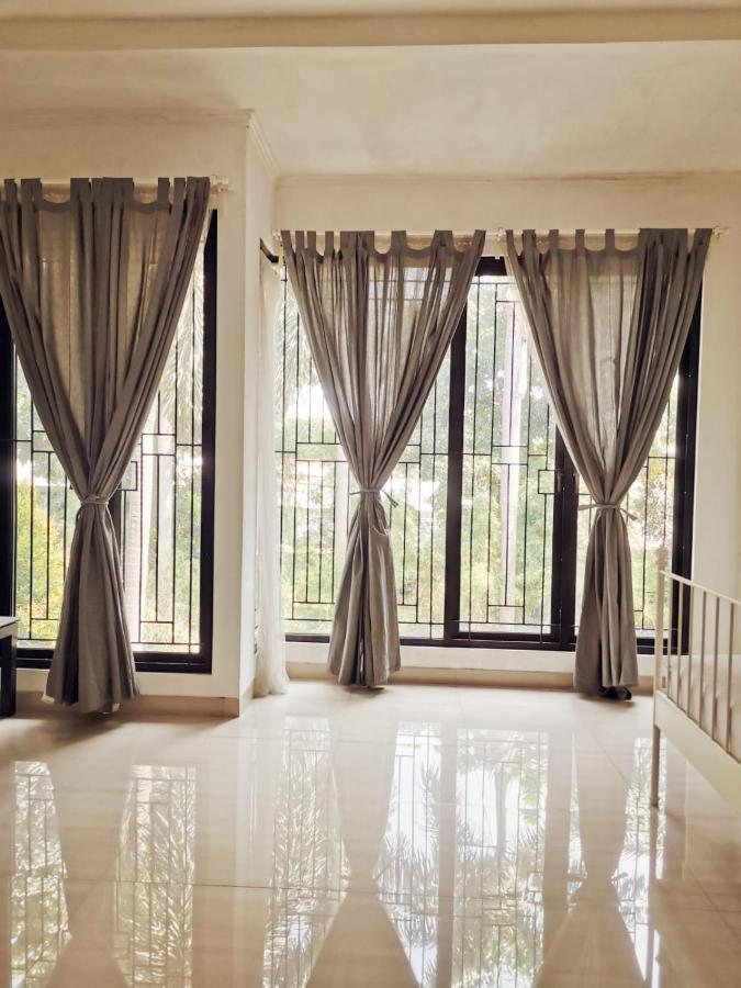 4-Bedroom Home In South Jakarta Nuansa Swadarma Residence By Le Ciel Hospitality Exterior photo